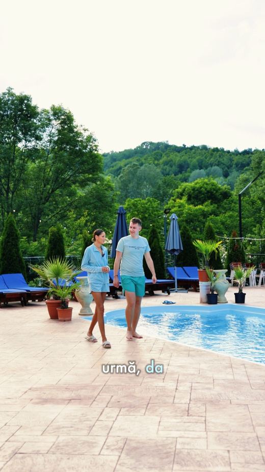 Reel: aruncat în piscină